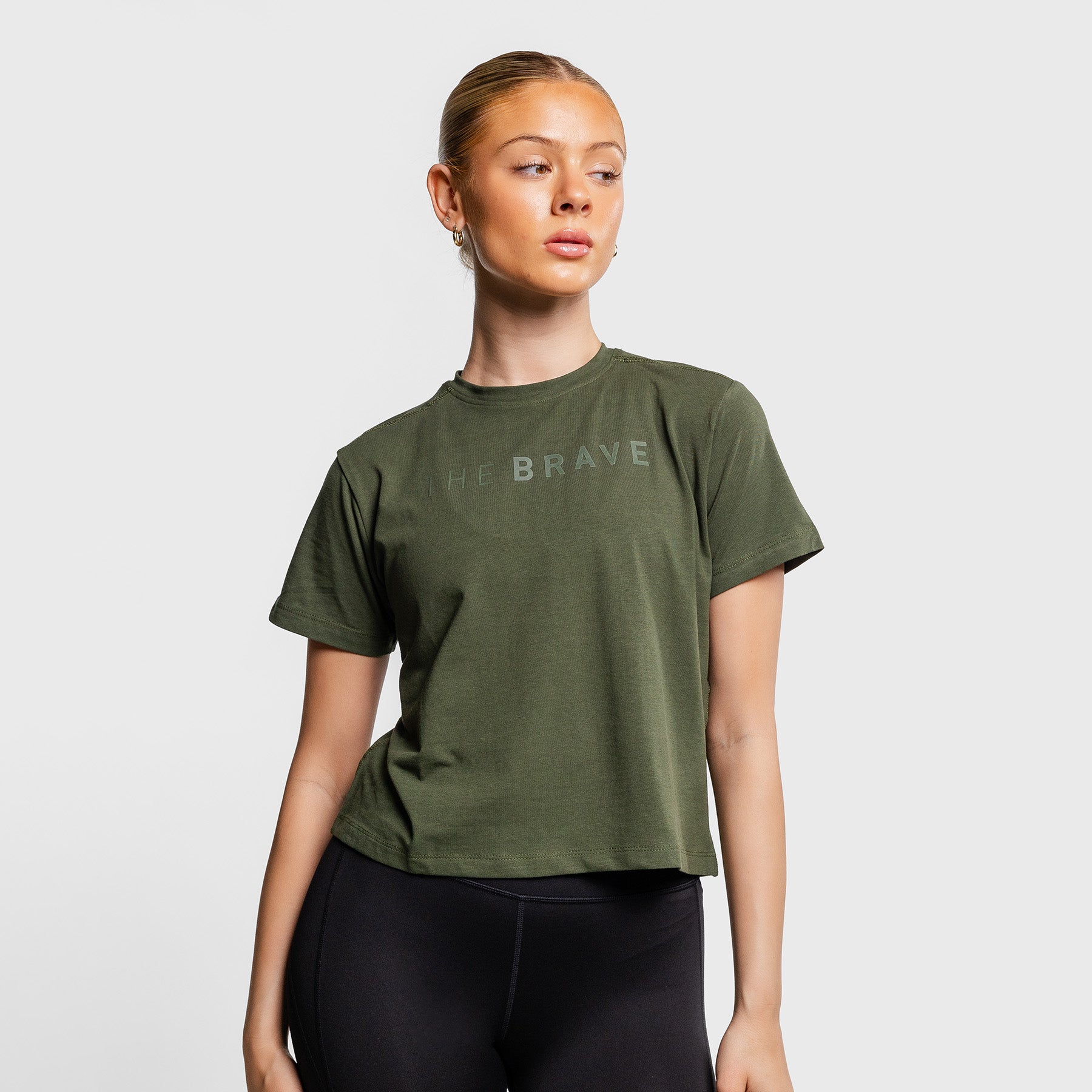 THE BRAVE - SIGNATURE CROPPED WOMEN'S T-SHIRT - DARK OLIVE