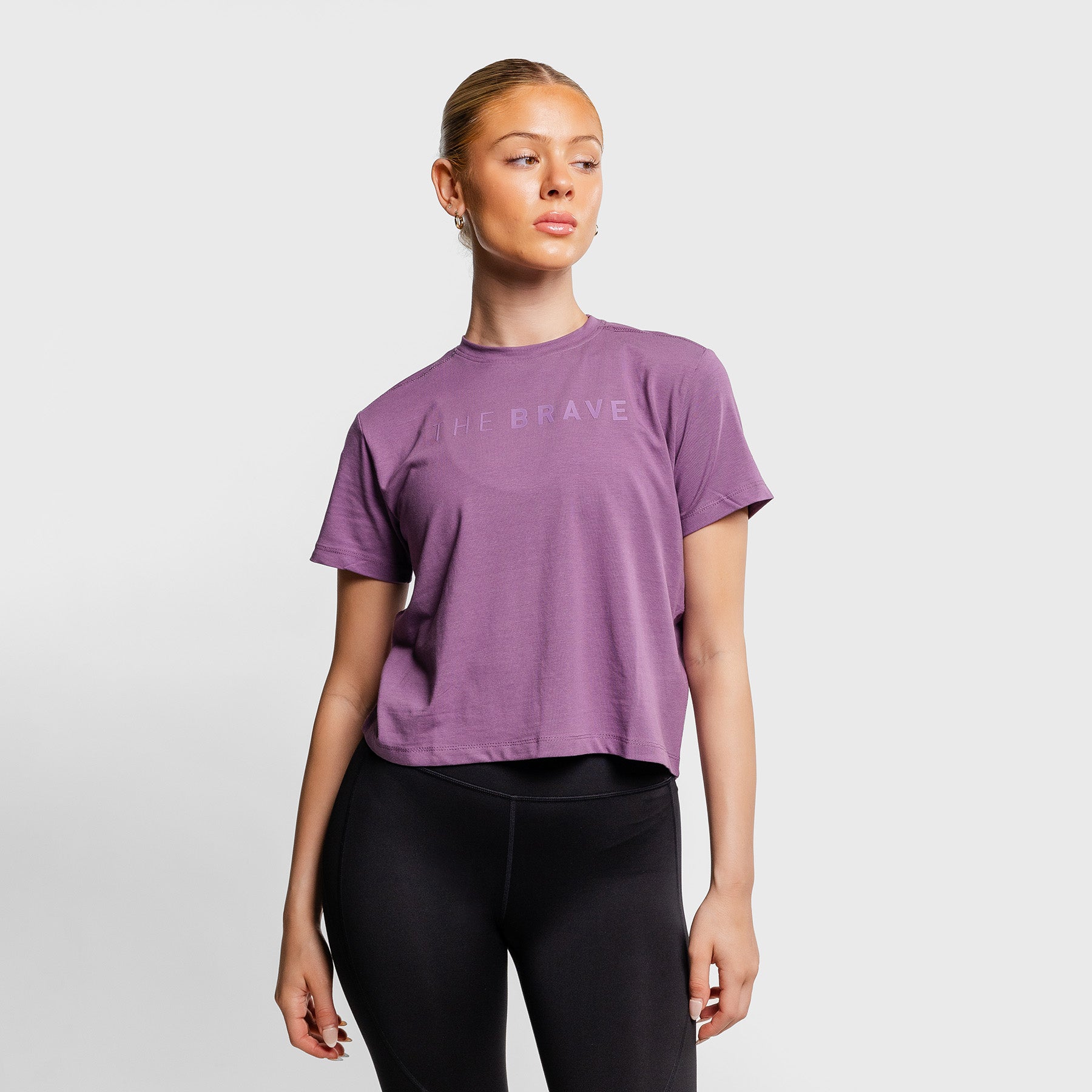 THE BRAVE - SIGNATURE CROPPED WOMEN'S T-SHIRT - FIG